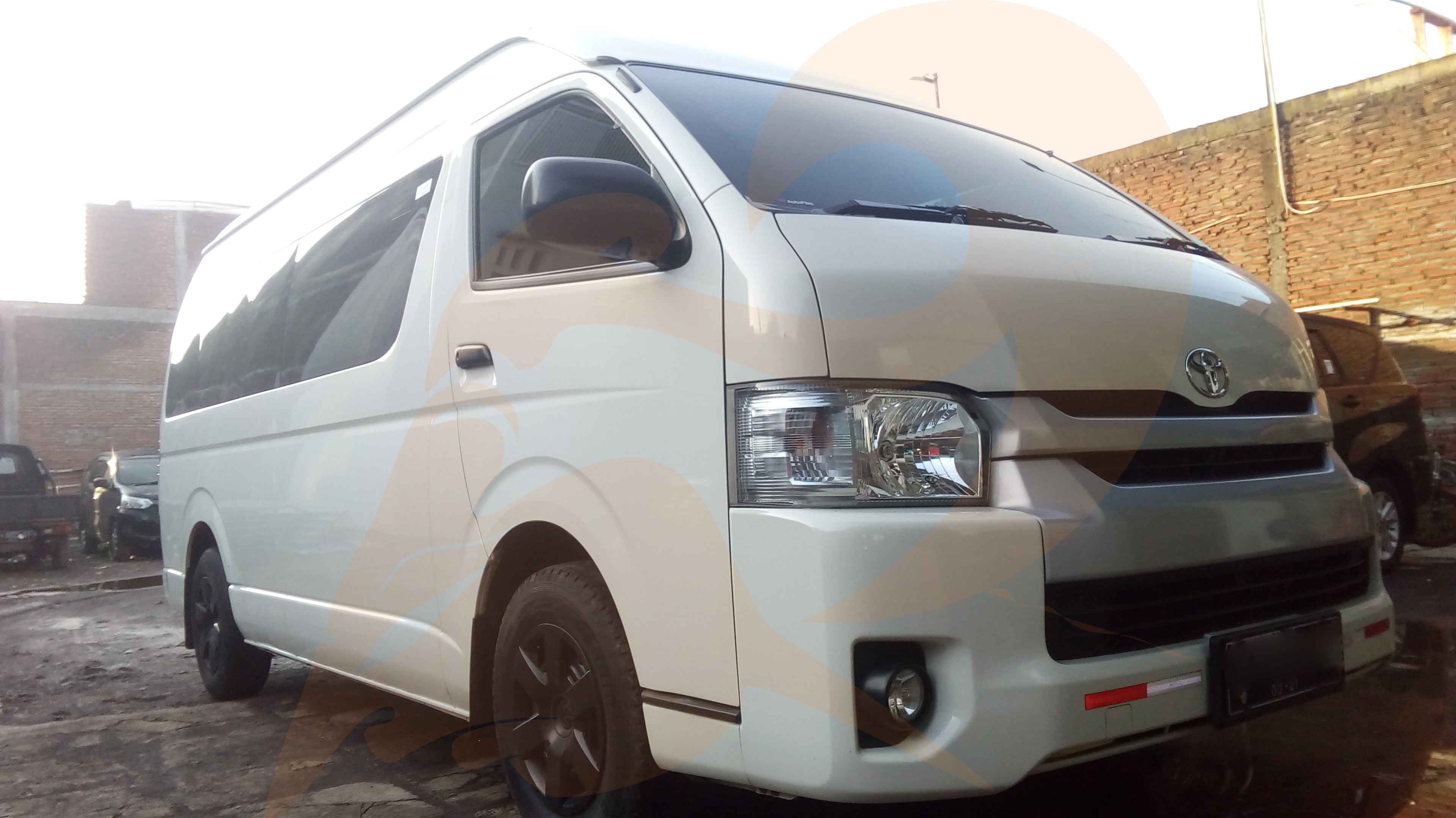 Rental Hiace Malang Murah