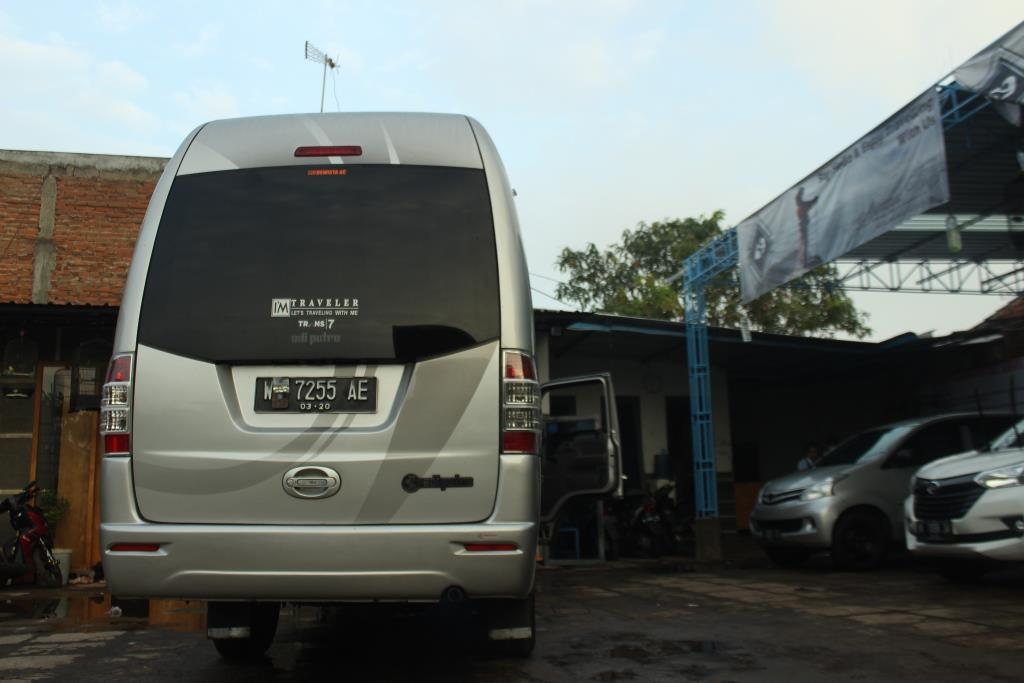 Sewa Elf Malang